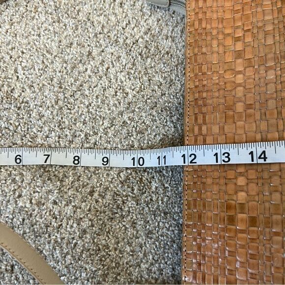 Fossil vintage tan leather woven basketweave shoulder bag structured - Picture 8 of 13